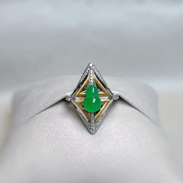 18K翡翠造型戒指