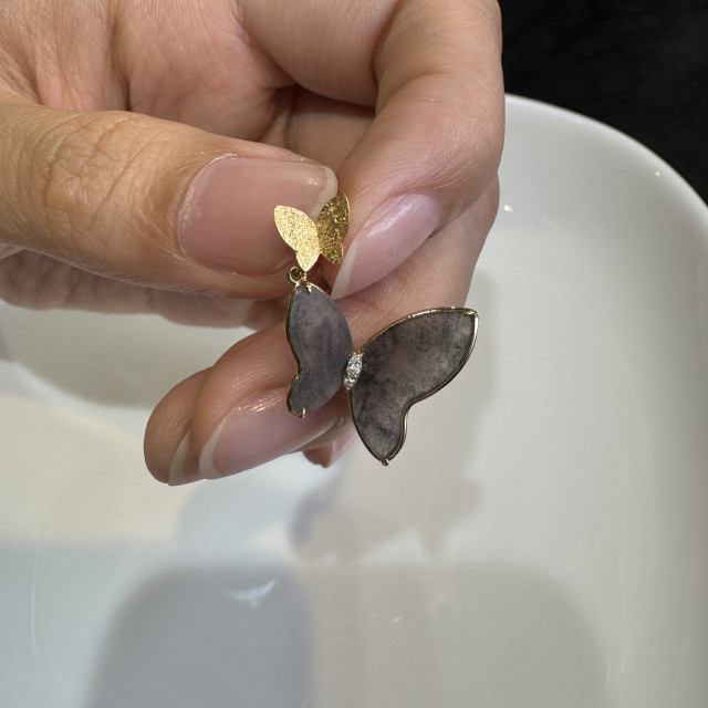 烏雞蝴蝶墜飾
