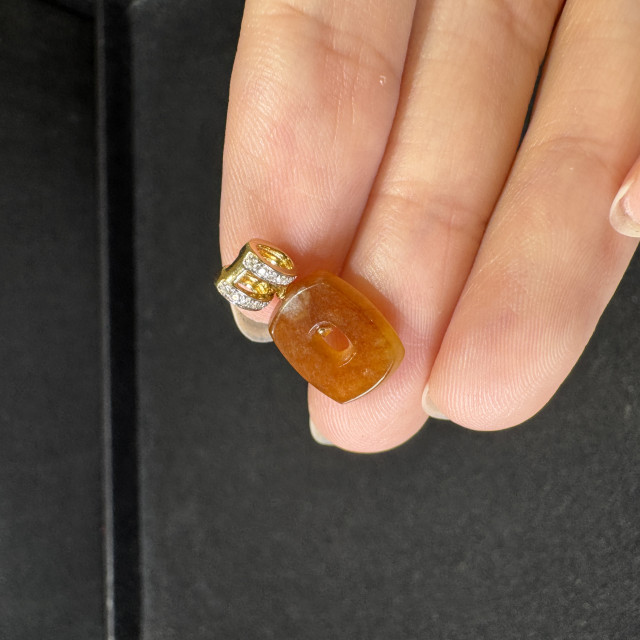 18K紅翡墜飾
