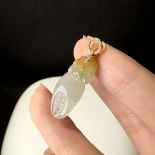 18K真鑽蟹鉗墜飾