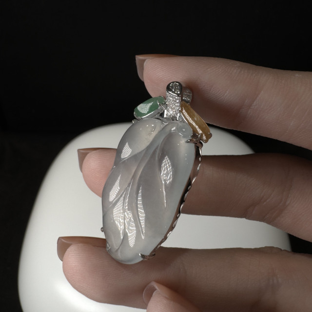 18K真鑽玻璃種樹葉墜飾