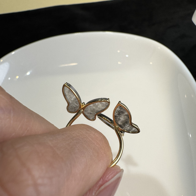 烏雞種蝴蝶戒指