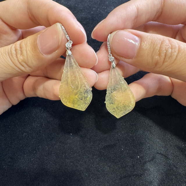 黃翡羽毛耳環